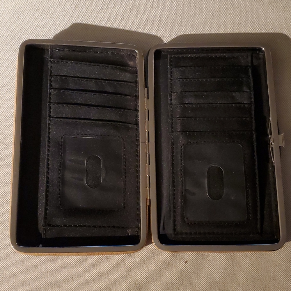 Wallet - Picture 3 of 3